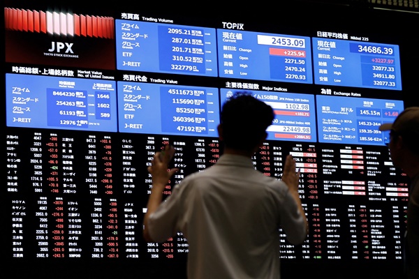 Asian markets fell amid overnight losses on Wall Street