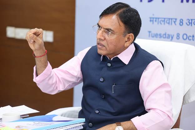 यूपी के 15 और जिलों में कर्मचारी राज्य बीमा योजना लागू करने के लिए ईएसआईसी की अधिसूचना जारी : केन्द्रीय मंत्री डॉ. मनसुख मांडविया