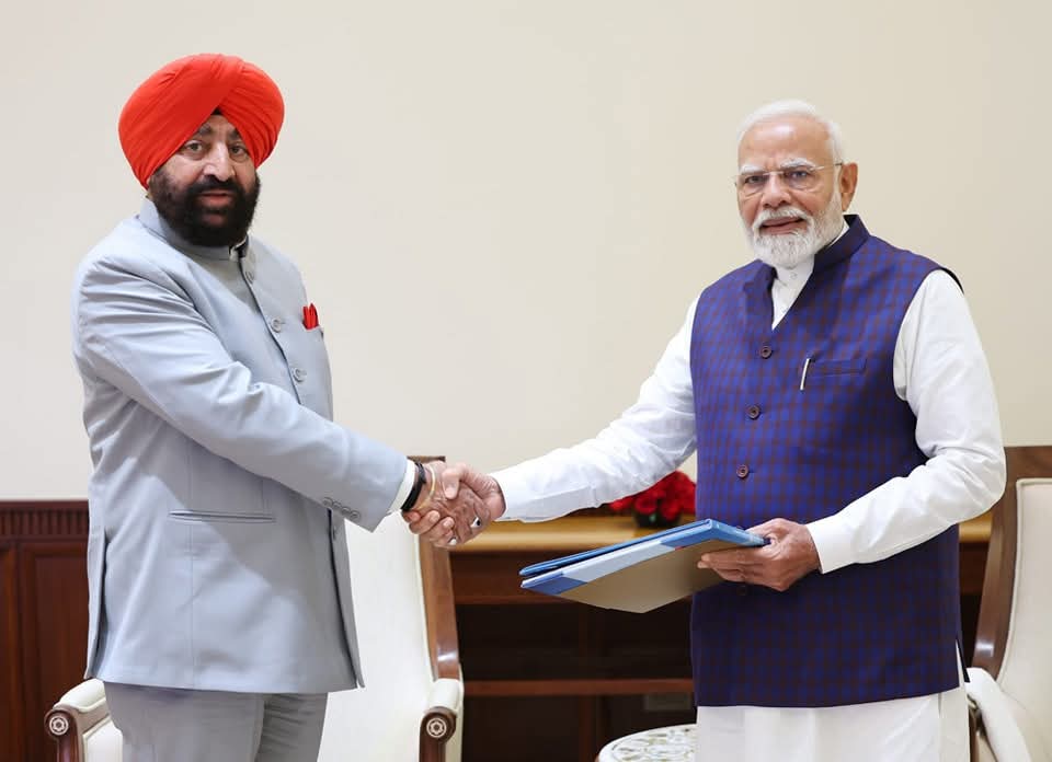 राज्यपाल लेफ्टिनेंट जनरल गुरमीत सिंह ने नई दिल्ली में प्रधानमंत्री नरेंद्र मोदी से शिष्टाचार भेंट की