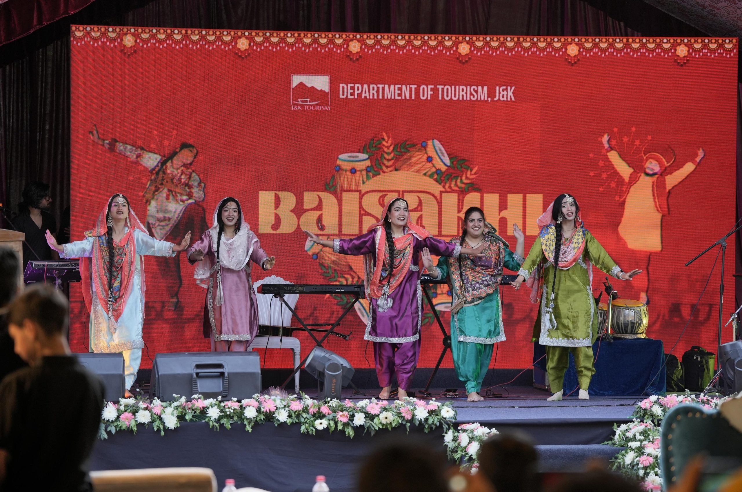 जम्‍मू-कश्‍मीर: उधमपुर नगर में ऐतिहासिक तीन दिवसीय बैसाखी मेला समाप्‍त हुआ