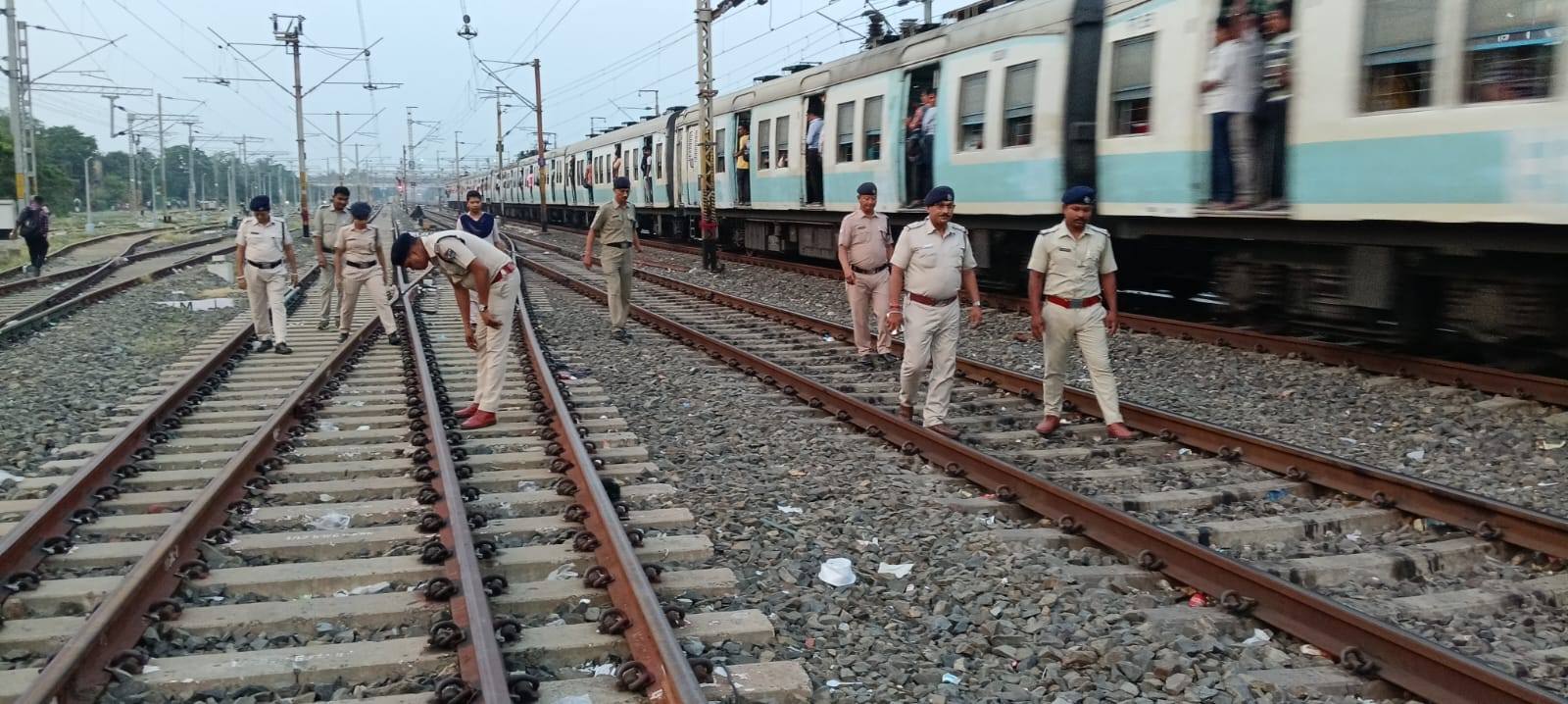 পূর্ব রেলের শিয়ালদা ডিভিশন যাত্রী সুরক্ষায় নিরাপত্তাব্যবস্থা জোরদার করেছে।