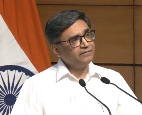 বিদেশ সচিব বিক্রম মিশ্রি বলেছেন, পহেলগাঁওয়ে জঙ্গী হামলার তদন্তে এই ঘটনার সঙ্গে পাকিস্তানের জড়িত থাকার বিষয়টি প্রকাশ্যে এসেছে