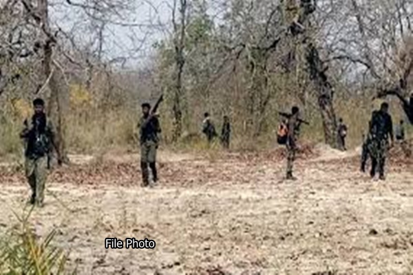 छत्तीसगडमध्ये २२ नक्षलवादी ठार