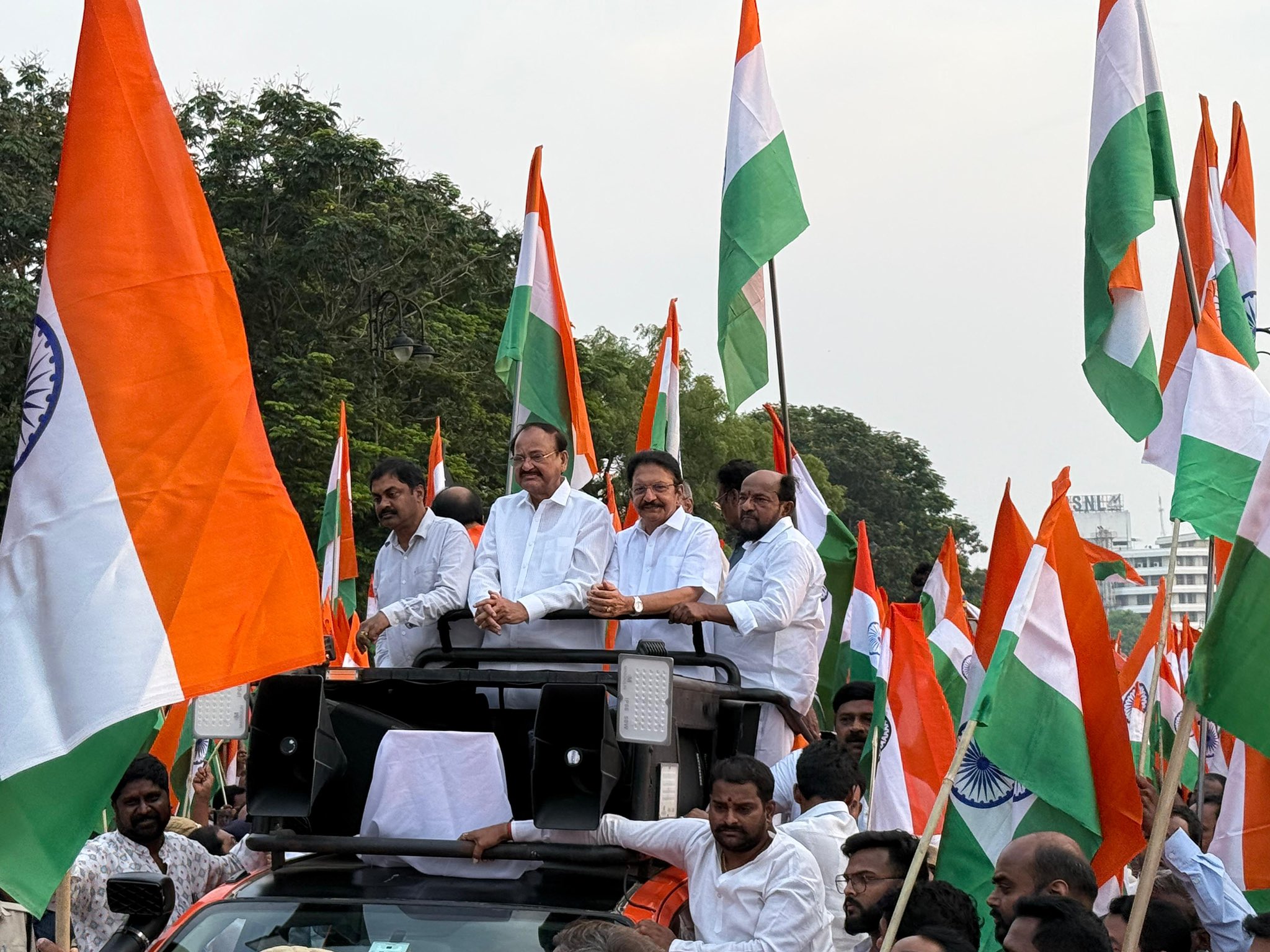 जाति, धर्म, भाषा और विचारों से ऊपर उठकर एकता बनाए रखना ज़रूरी: पूर्व उप-राष्ट्रपति एम. वेंकैया नायडू