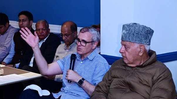 पहलगाम हल्ल्यात बळी पडलेल्या पर्यटकांच्या स्मरणार्थ स्मारक उभारणार