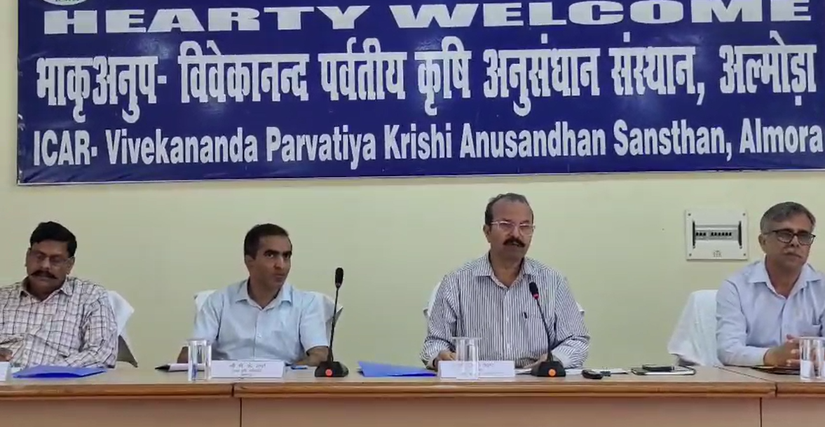 अल्मोड़ा जिले के गांवों में कृषि वैज्ञानिकों की टीमें किसानों को देगी खेती के बारे में जानकारी