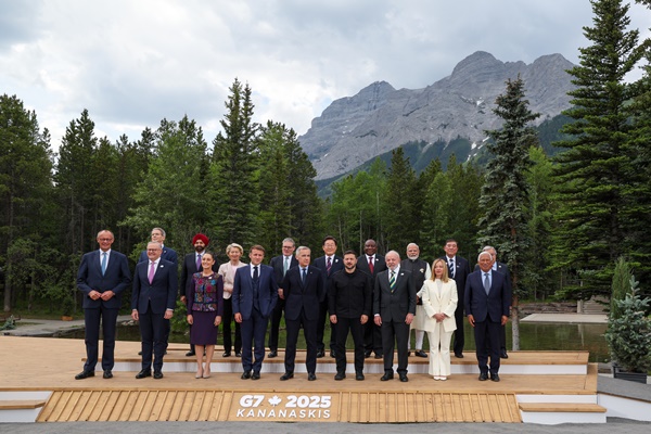 प्रधानमंत्री मोदी यांनी G7 नेत्यांसोबत प्रमुख जागतिक आव्हानं आणि सामायिक आकांक्षांवर केली चर्चा