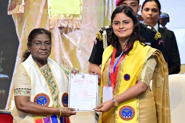 President Murmu urges young doctors to work in underserved rural & tribal areas