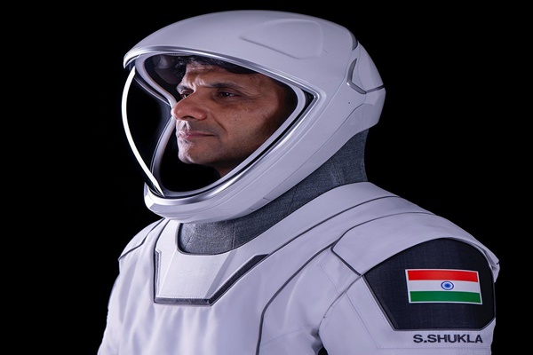 ॲक्सिओम फोर मोहिमेद्वारे शुभांशु शुक्ला यांच्या रूपानं पहिला भारतीय अंतराळवीर आंतरराष्ट्रीय अंतराळ स्थानकात दाखल