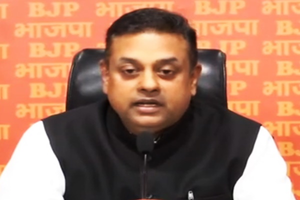 भारतीय जनता पार्टी ने आज पश्चिम बंगाल में महिलाओं के खिलाफ अपराध को लेकर ममता बनर्जी के नेतृत्व वाली तृणमूल कांग्रेस, टीएमसी सरकार की आलोचना की