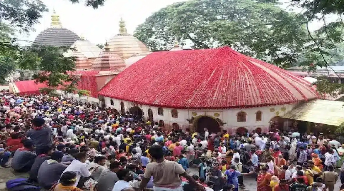 শক্তিপীঠ কামাখ্যা মন্দিৰত কাইলৈৰ পৰা অম্বুবাচী মহাযোগ অনুষ্ঠিত
