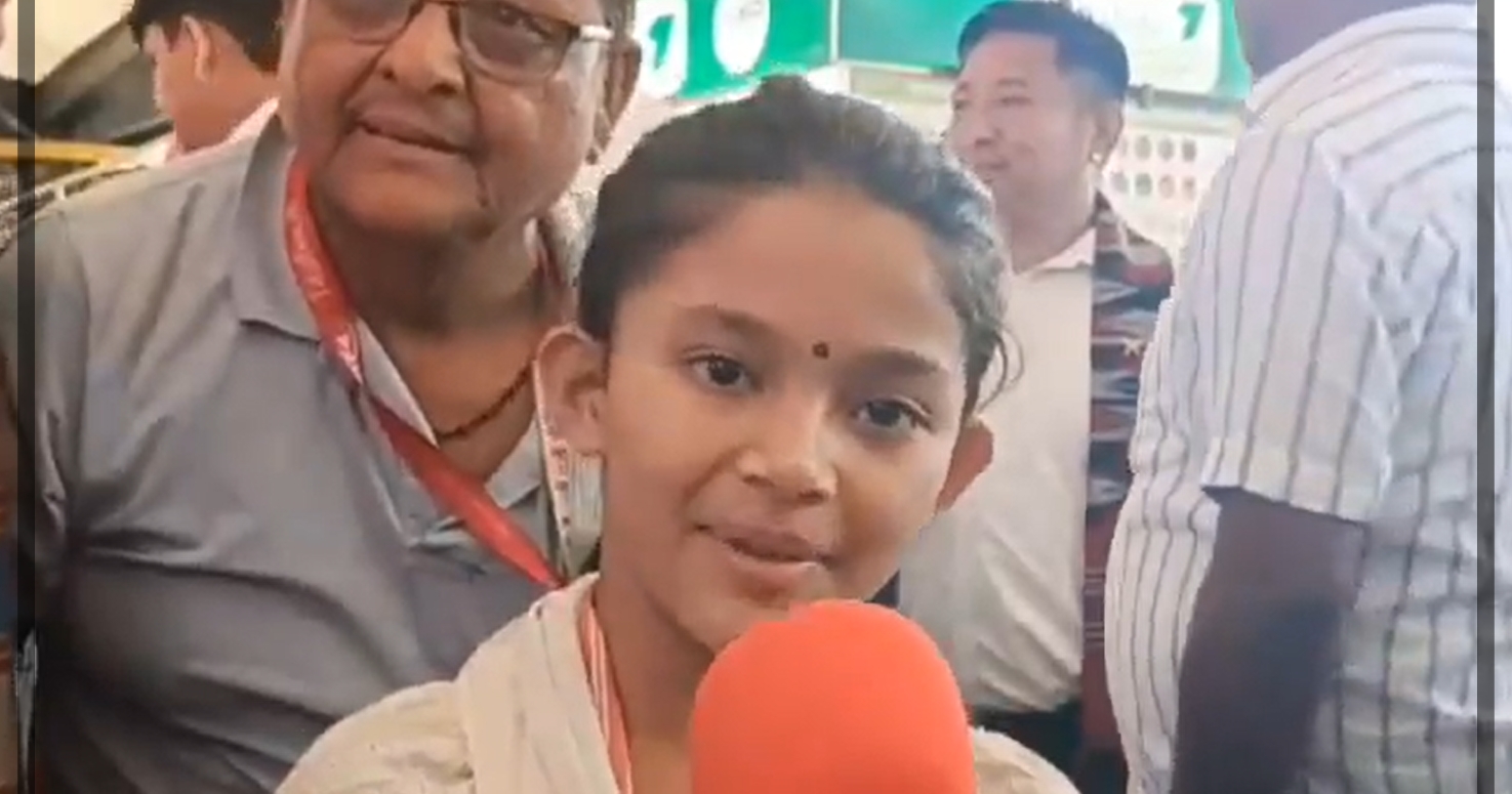ব্ৰিটেইনছ গট টেলেণ্টত তৃতীয় স্থান দখল কৰা বিনীতা চেত্ৰীক লোকপ্ৰিয় গোপীনাথ বৰদলৈ আন্তঃৰাষ্ট্ৰীয় বিমান বন্দৰত গুণমুগ্ধৰ আদৰণি