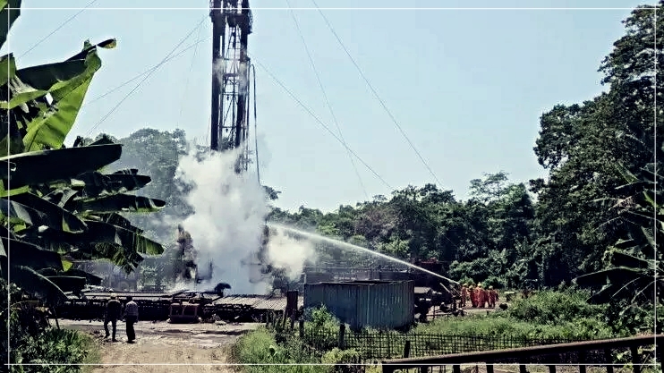 শিৱসাগৰ জিলাৰ ৰুদ্ৰসাগৰৰ ১৪৭ নম্বৰ তৈল খাদত গেছ নির্গমন ৰোধৰ বাবে গেছৰ চাপ হ্ৰাস কৰি ৰিগটোৰ গেছ অন্য কুপলৈ নিয়াৰ প্ৰচেষ্টা আৰম্ভ