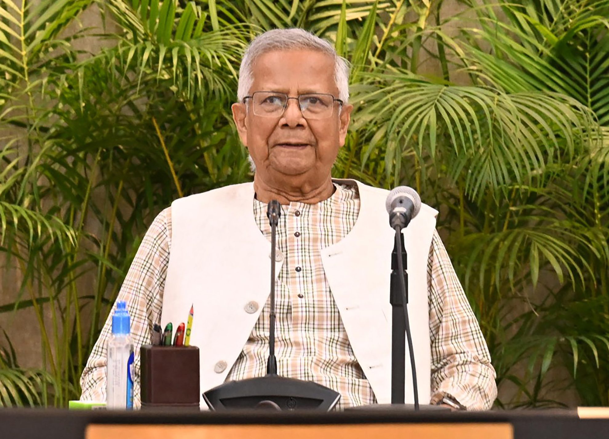 बांग्लादेश की अंतरिम सरकार के मुख्य सलाहकार मुहम्मद यूनुस ने कहा:  देश में अगले वर्ष होंगे चुनाव 