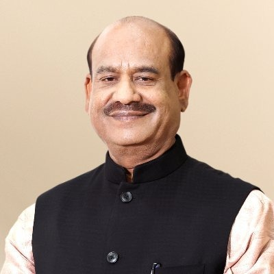 লোকসভার অধ্যক্ষ ওম বিড়লা বাদল অধিবেশনে দেশের স্বার্থ রক্ষার জন্য সদস্যদের সম্মিলিত প্রচেষ্টার ওপর গুরুত্ব দিয়েছেন।