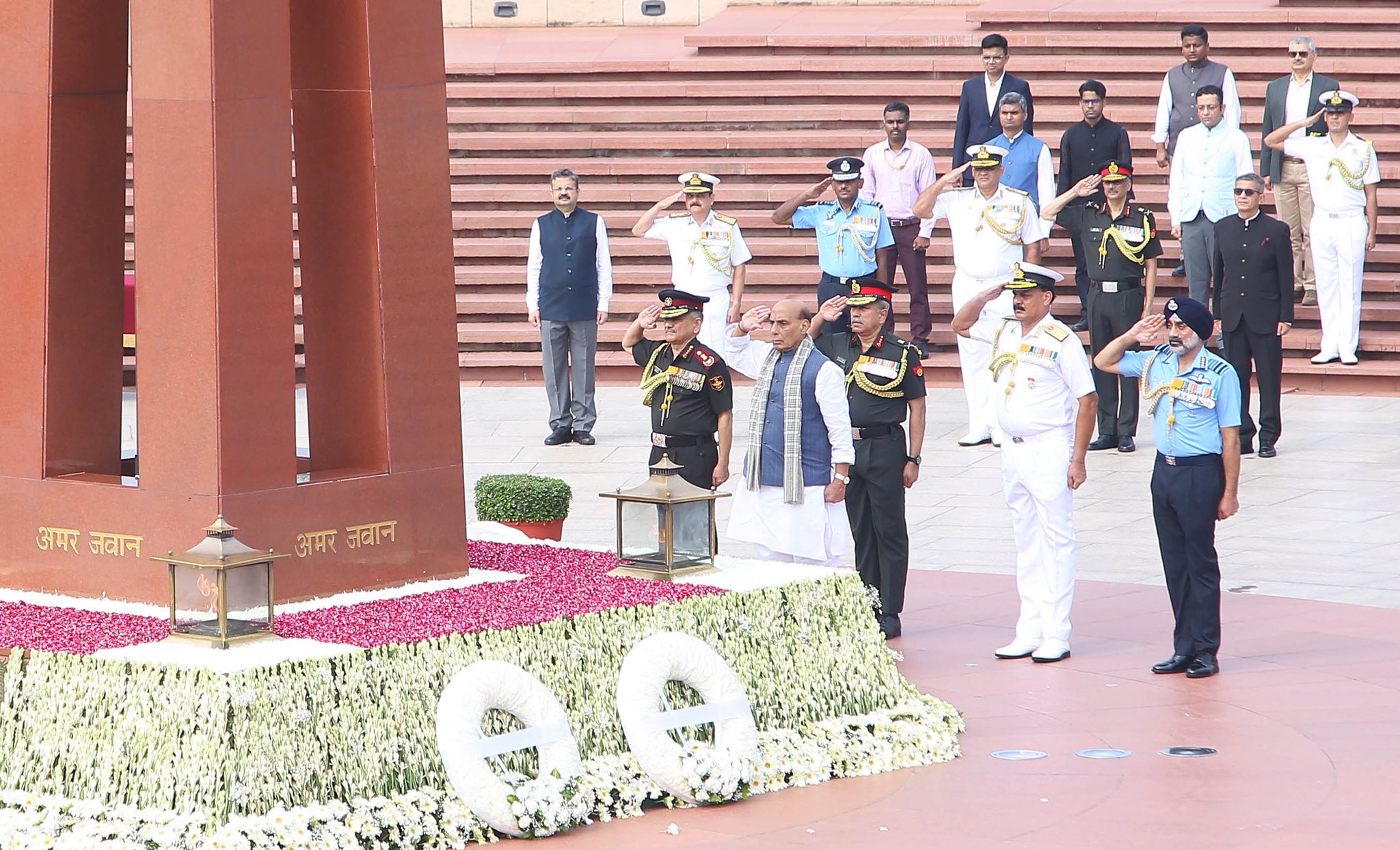 Kargil Vijay Diwas: Defence Minister Rajnath Singh & Military Chiefs Pay Homage at National War Memorial