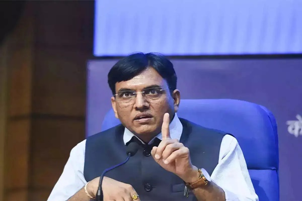 युवा कार्यक्रम और खेल मंत्री मनसुख मांडविया ने कहा, संडे ऑन साइकिल पहल ने फिट इंडिया अभियान को आंदोलन में बदला