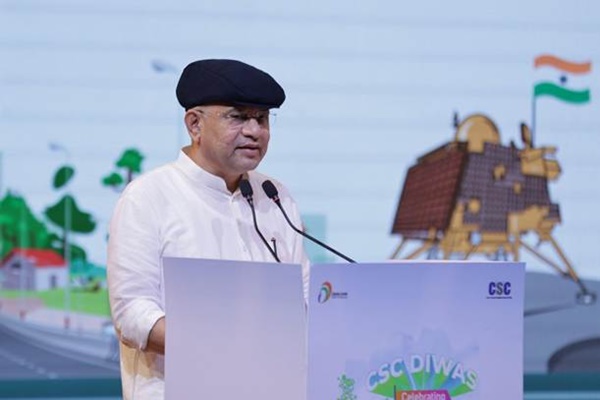 देशातल्या दहा लाख नागरिकांना कृत्रिम बुद्धीमत्तेचं प्रशिक्षण विनाशुल्क देण्याची अश्विनी वैष्णव यांची घोषणा