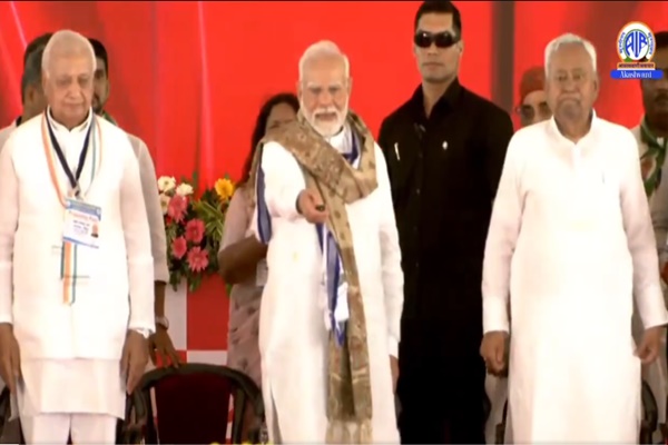 Bihar: PM Modi lays foundation, inaugurates ₹7,200 cr projects in Motihari