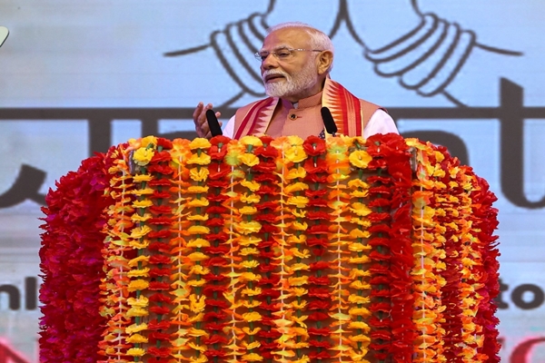 पाच देशांच्या दौऱ्यादरम्यान पंतप्रधान नरेंद्र मोदी यांचं आज त्रिनिदाद आणि टोबॅगोमध्ये शानदार स्वागत