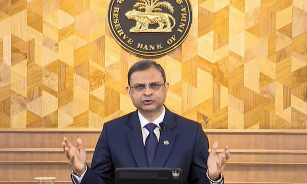 RBI Raises GDP Growth Forecast for Current Financial year to 6.8 percent; Also Lowers Inflation Forecast to 2.6 percent