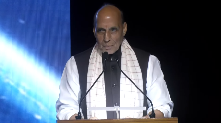 প্রতিরক্ষামন্ত্রী রাজনাথ সিং বলেছেন, ভারতের প্রথম মহাকাশ যাত্রা অভিযান গগনযান পুরোপুরি প্রস্তুত।