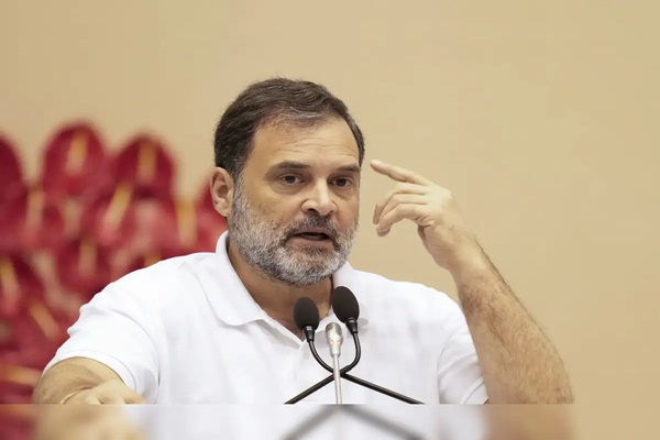  EC refutes allegations of Rahul Gandhi regarding  manipulation in  voter list