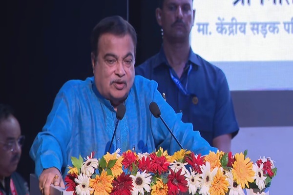 সমাগত ৫ বছৰৰ ভিতৰত ভাৰত বিশ্বৰ শীৰ্ষস্থানৰ অটোমোবাইল উদ্যোগ হিচাপে পৰিগণিত হ’বঃ নীতিন গাডকাৰী