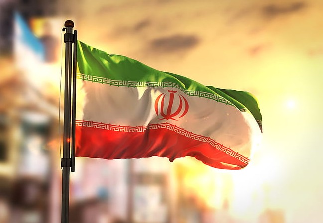 ای-3 ملکوں نے ایران کو ایک بار پھر دھمکی دی ہے کہ اگر وہ بات چیت کے راستے پر نہیں آتا تو اُس پر اقوام متحدہ کی پابندیاں دوبارہ نافذ کر دی جائیں گی