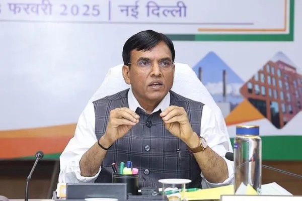 সমগ্র দেশতে পুৰণি শ্রম আইনৰ স্থানত চাৰিখন নতুন শ্রম সংহিতা কাৰ্যকৰী