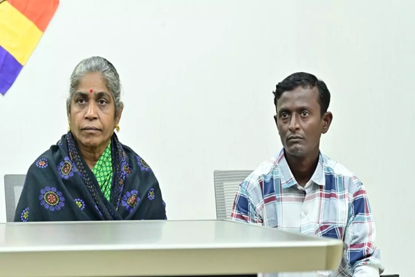 Telangana: Two Maoists surrender in Hyderabad