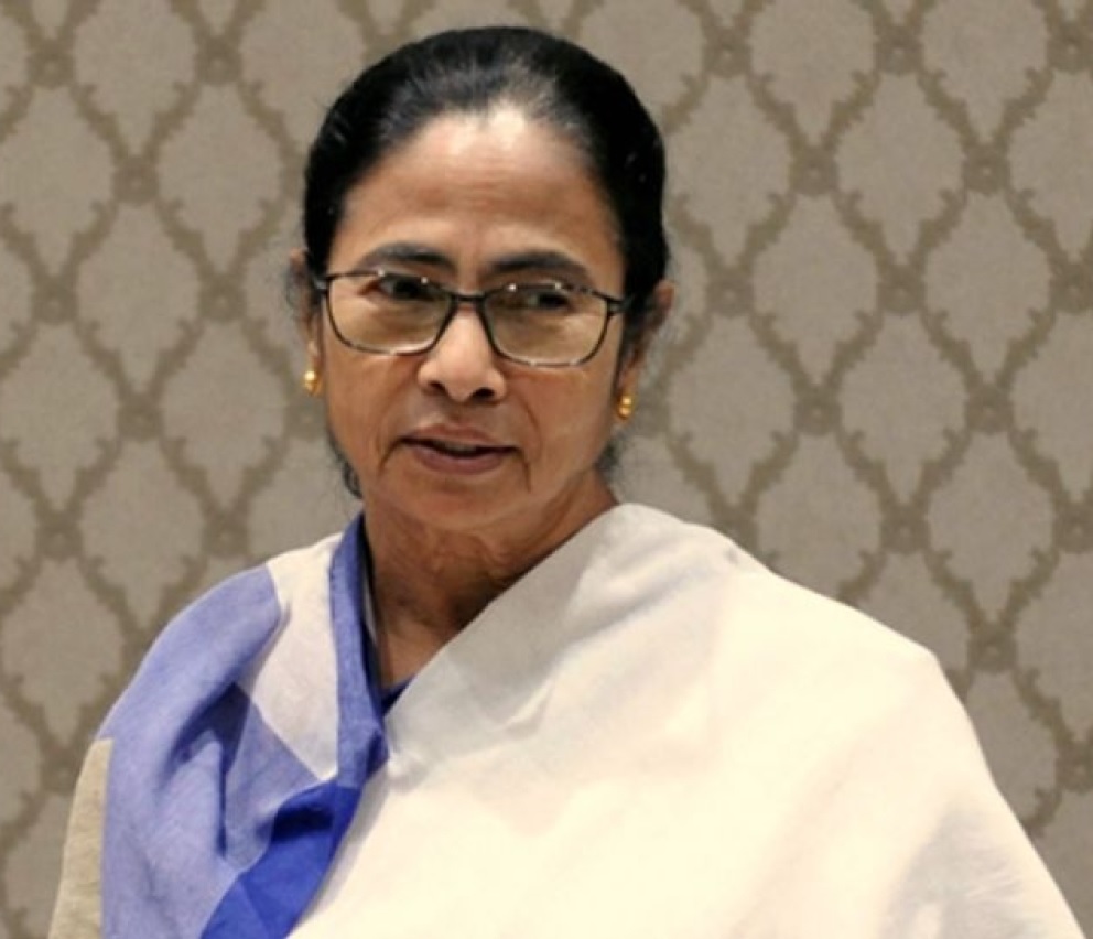 তৃণমূল কংগ্রেস নেত্রী মুখ্যমন্ত্রী মমতা ব্যানার্জি কেন্দ্রের প্রস্তাবিত ১৩০তম সংবিধান সংশোধনী বিলের তীব্র বিরোধিতা করেছেন।