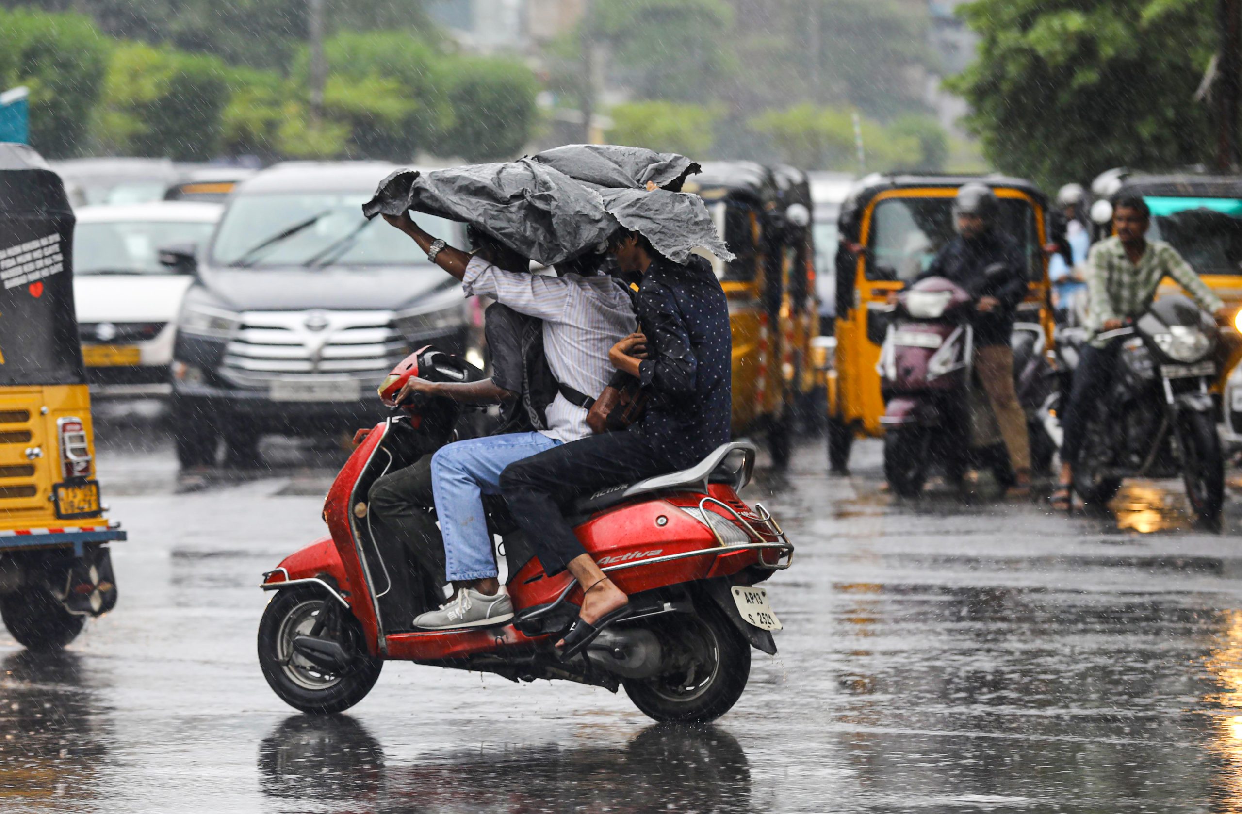 IMD Issues Orange Alert as Heavy Rain Lashes Delhi-NCR