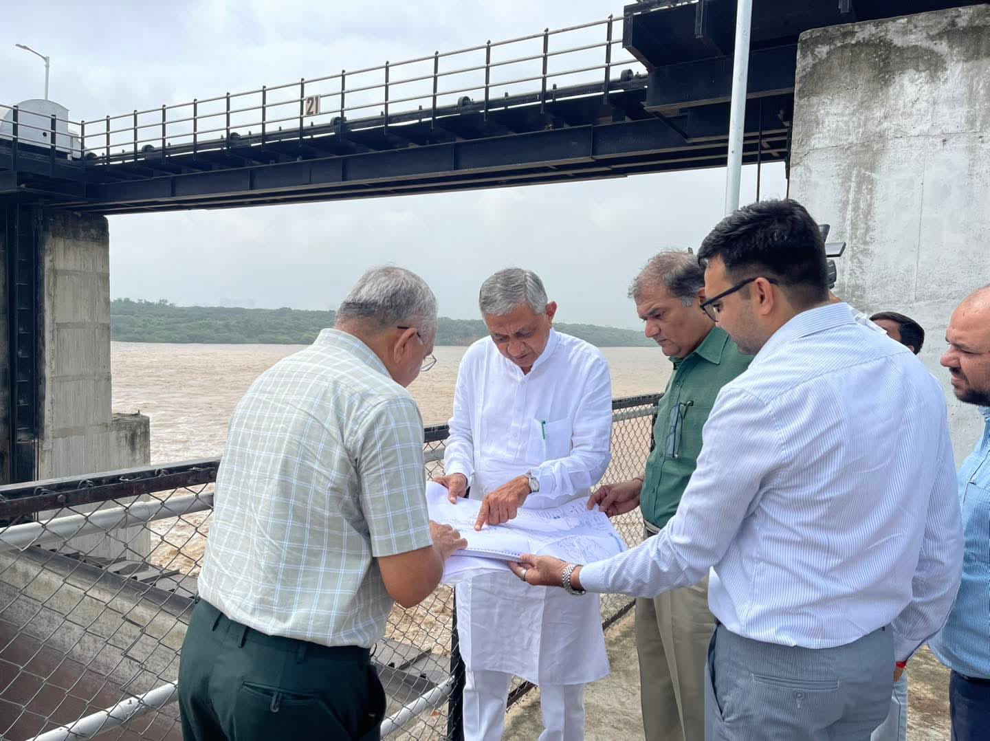 ભારે વરસાદને કારણે રાજ્યના 96 જળાશય હાઇએલર્ટ પર