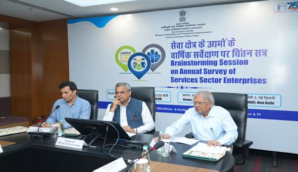 কেন্দ্রীয় পরিসংখ্যান ও কর্মসূচি রূপায়ণ মন্ত্রক আজ নতুন দিল্লিতে বিভিন্ন মন্ত্রক ও দফতরের পরিসংখ্যান সংক্রান্ত উপদেষ্টাদের সঙ্গে পর্যালোচনা সভা আয়োজন করেছে