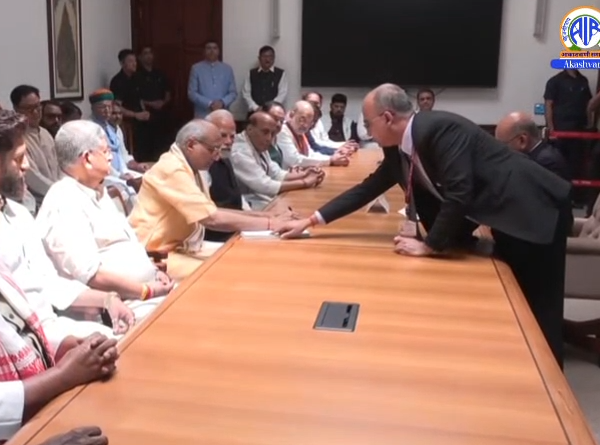 এন ডি এৰ উপ-ৰাষ্ট্ৰপতি পদৰ প্ৰাৰ্থী চি পি ৰাধাকৃষ্ণণৰ মনোনয়ন পত্র দাখিল