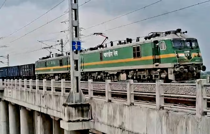Indian Railways Conducts Trial Run of Asia’s Longest Freight Train ‘Rudrastra’