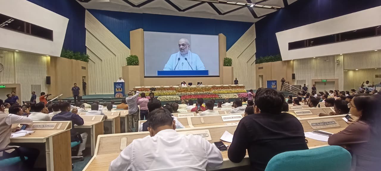 কেন্দ্রীয় স্বরাষ্ট্রমন্ত্রী অমিত শাহ বলেছেন আগামী বছর ৩১শে মার্চের মধ্যে দেশ থেকে বাম চরমপন্থা সম্পূর্ণ নির্মূল হয়ে যাবে