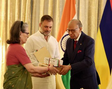 Mauritius PM Ramgoolam meets Sonia Gandhi and Rahul Gandhi in New Delhi