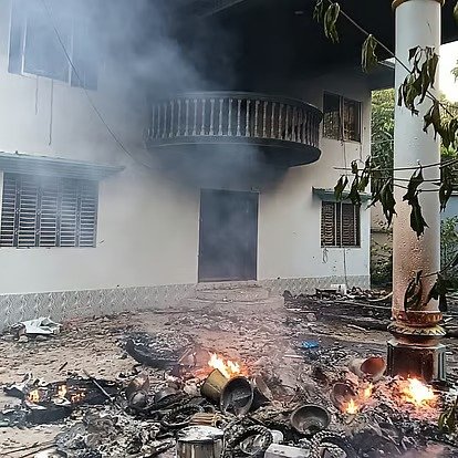 Bangladesh: One killed, over 100 injured as Mob attacks Rajbari Shrine