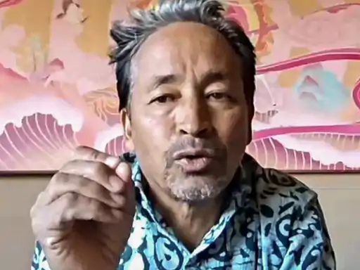 गृह मंत्रालय ने सोनम वांगचुक के एनजीओ का एफसीआरए प्रमाणपत्र रद्द किया