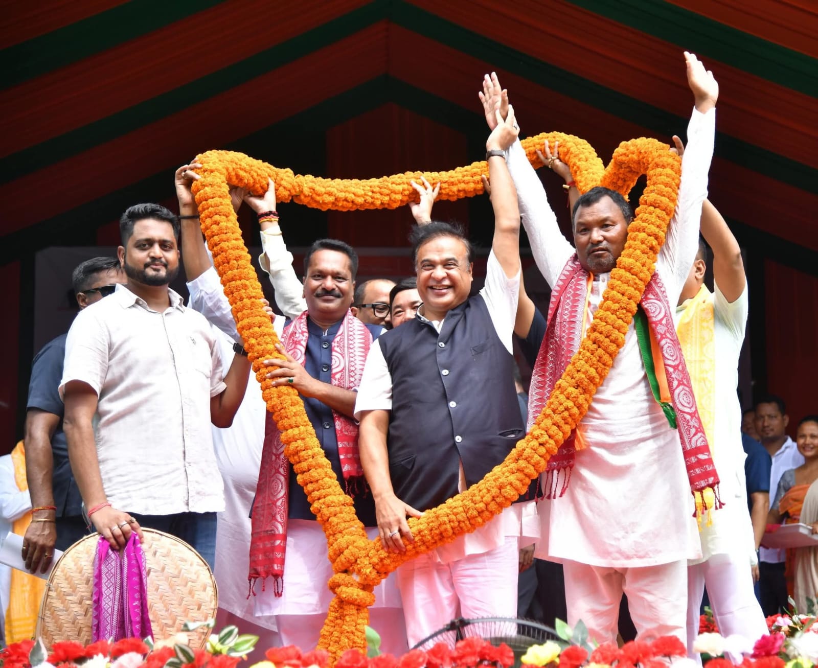 বিটিচি নিৰ্বাচনৰ বাবে ৰাজনৈতিক দলসমূহৰ তীব্ৰতৰ প্ৰচাৰ অভিযান; বিজনীত মুখ্যমন্ত্ৰীৰ প্ৰচাৰ সভা