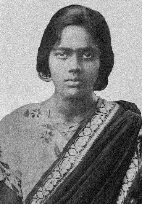 নানা অনুষ্ঠানের মধ্য দিয়ে আজ স্বাধীনতা সংগ্রামী, জাতীয়তাবাদী বিপ্লবী প্রীতিলতা ওয়াদ্দেদারের ৯৪ তম আত্ম বলিদান দিবসে তাঁকে স্মরণ করা হচ্ছে