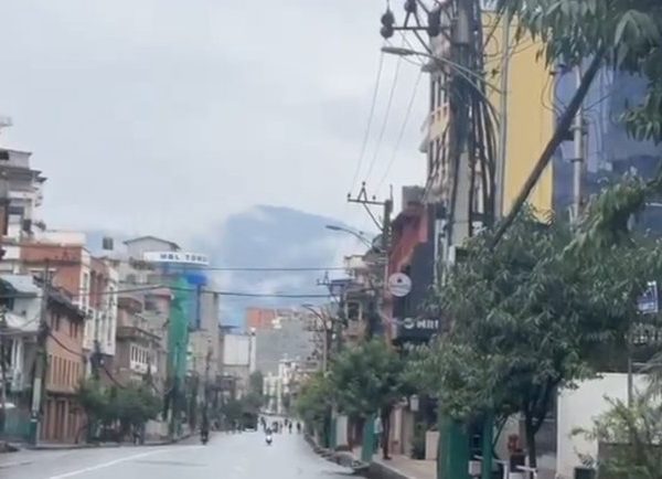 नेपाल: काठमांडू, भक्तपुर और ललितपुर में कर्फ्यू कल सुबह 6 बजे तक जारी