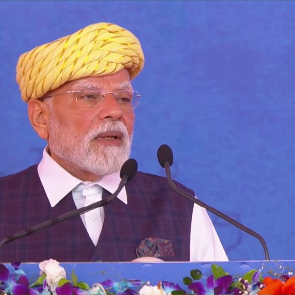 प्रधानमंत्री नरेन्‍द्र मोदी कल अरुणाचल प्रदेश और त्रिपुरा का दौरा करेंगे