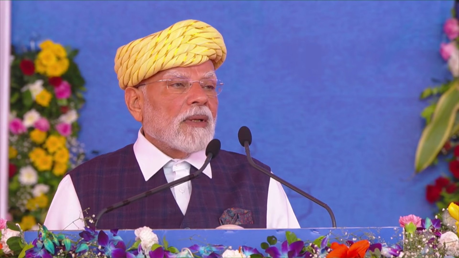India must become self-reliant  for global peace, stability,  prosperity: PM Modi