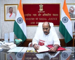 Social Justice Minister Dr. Virendra Kumar Honours Meritorious SC/ST Students