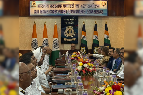 देशाच्या सुरक्षेला अनेक आव्हानांसाठी सज्ज राहणं आवश्यक – संरक्षण मंत्री राजनाथ सिंग