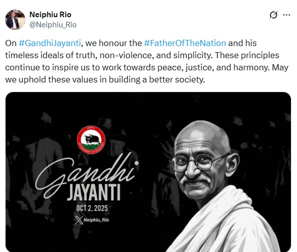 नागालैंड के मुख्यमंत्री नेफ्यू रियो ने गांधी जयंती पर महात्मा गांधी को श्रद्धांजलि अर्पित की