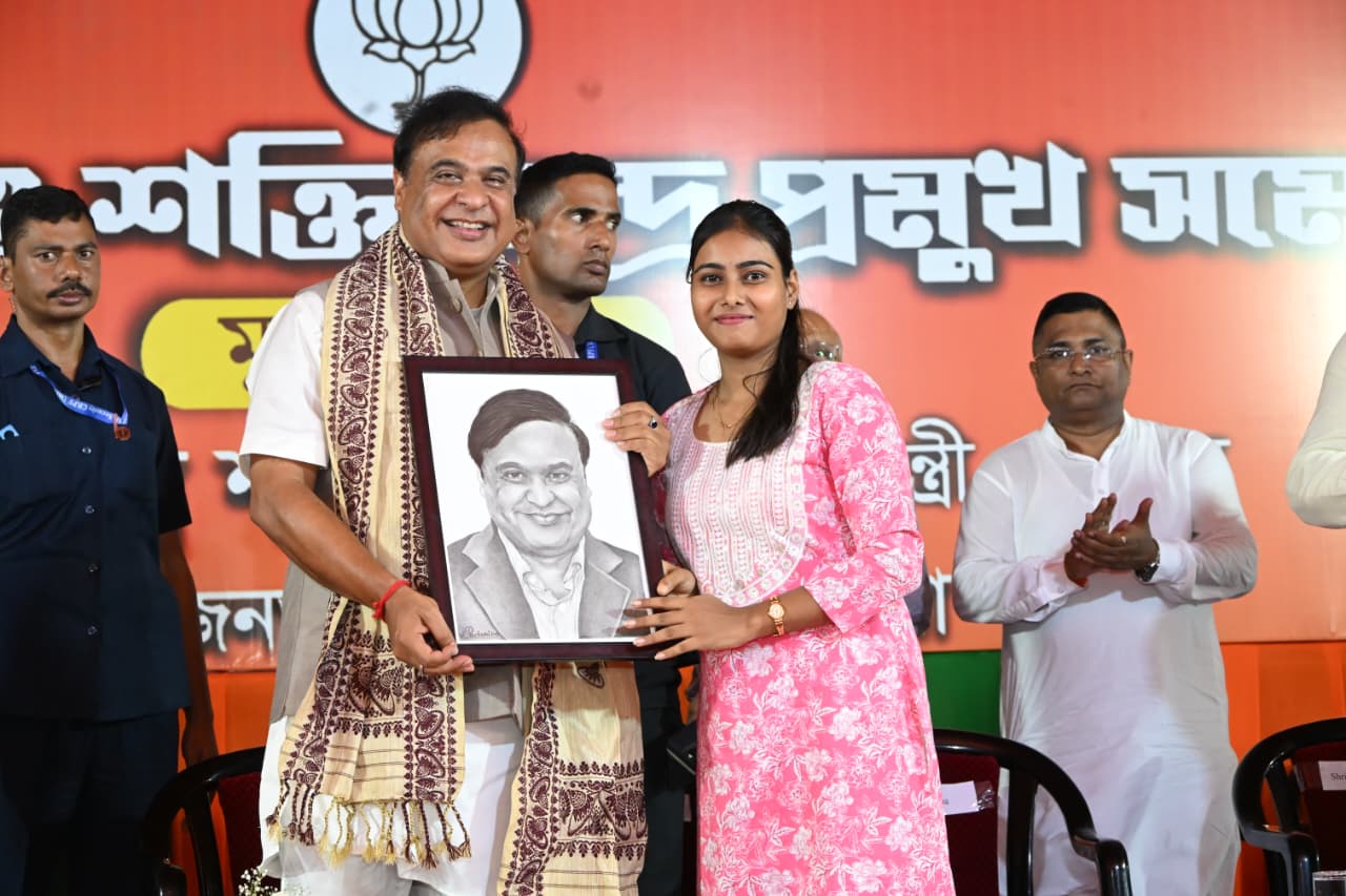 কাছাৰৰ লক্ষীপুৰ বিধানসভা সমষ্টিৰ বিভিন্ন কাৰ্যসূচীত অংশগ্ৰহণ মুখ্যমন্ত্রী ড০ হিমন্ত বিশ্ব শৰ্মাৰ